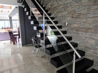 Foto 5 de Se Vende Casa Nueva en OBERA Misiones!  Con quincho, piscina y mas.