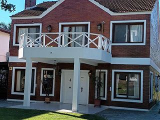 Foto 5 de Casa en venta - 3 dormitorios 3 baños - 200mts2 - Countries/B.Cerrado (Escobar)