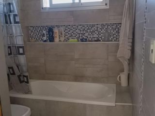 Foto 7 de Casa en venta - 2 Dormitorios 2 Baños - 90mts2 - La Plata