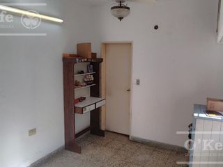 Foto 5 de Casa en venta 3 ambientes con patio - Quilmes, Apta crédito