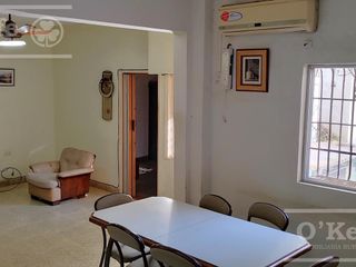 Foto 3 de Casa en venta 3 ambientes con patio - Quilmes, Apta crédito