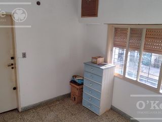 Foto 6 de Casa en venta 3 ambientes con patio - Quilmes, Apta crédito