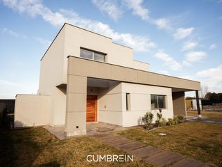 Foto 2 de Casa de 4 dormitorios en La Castilla Club de Campo