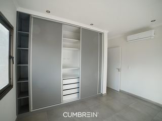 Foto 15 de Casa de 4 dormitorios en La Castilla Club de Campo