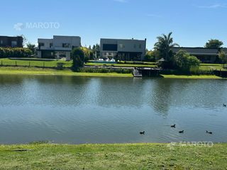Foto 19 de CASA EN VENTA A LA LAGUNA EN SAN MATÍAS CON CUATRO DORMITORIOS  - MAROTO PROPIEDADES