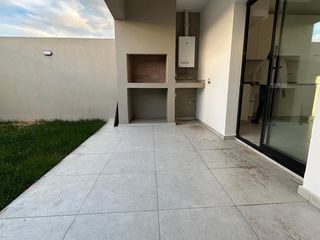 Foto 7 de Dúplex a estrenar!! 2 Dormitorios- Galería con asador - Colinas de Manantiales