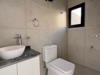 Foto 8 de Dúplex a estrenar!! 2 Dormitorios- Galería con asador - Colinas de Manantiales