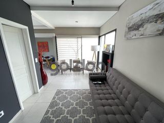 Foto 2 de 3 AMBIENTES SOBRE LOTE EXTERNO DE NUEVO QUILMES