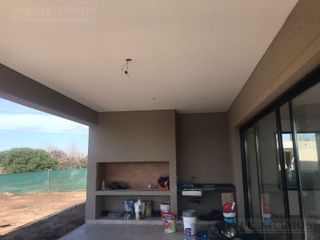 Foto 23 de Casa en Venta Canton Norte PG 320.000 Dos Plantas con vistas a Laguna