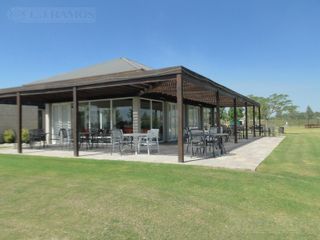 Foto 27 de Casa en Venta Canton Norte PG 320.000 Dos Plantas con vistas a Laguna