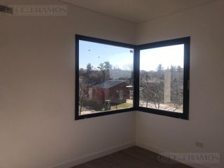 Foto 14 de Casa en Venta Canton Norte PG 320.000 Dos Plantas con vistas a Laguna
