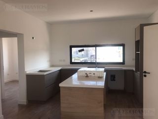 Foto 19 de Casa en Venta Canton Norte PG 320.000 Dos Plantas con vistas a Laguna