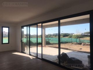 Foto 21 de Casa en Venta Canton Norte PG 320.000 Dos Plantas con vistas a Laguna