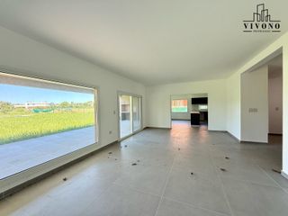 Foto 2 de Casa en Venta en Haras Santa María al Golf Barrio El Atardecer
