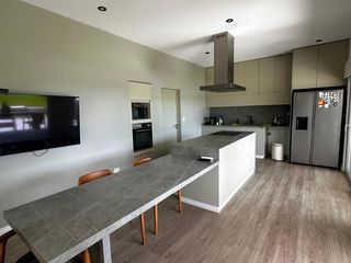 Foto 13 de Venta Casa 5 Amb a La Laguna San Benito Villanueva Tigre