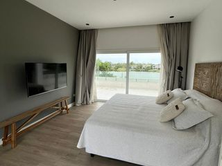 Foto 21 de Venta Casa 5 Amb a La Laguna San Benito Villanueva Tigre