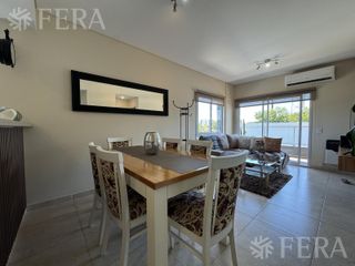 Foto 1 de Venta departamento 2 ambientes con cochera en Quilmes