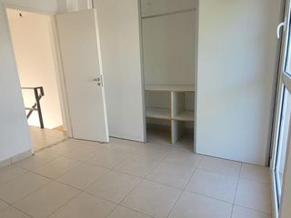 Foto 4 de VENTA Duplex 2 dor. Centenario