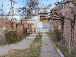 Foto 3 de Amplia casa ubicada a solo una cuadra de Avenida San Martín