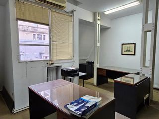 Foto 3 de Oficina - Venta - Microcentro