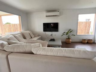 Foto 1 de Hermosa Casa En Alquiler Con Muchas Comodidades En Area 10