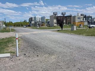 Foto 8 de Venta casa 2 dorm  con pileta - La Castellana - Neuquén