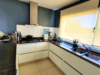 Foto 7 de Casa en San Marino (Funes Hills)