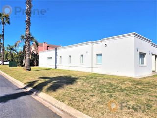 Foto 15 de Casa en San Marino (Funes Hills)