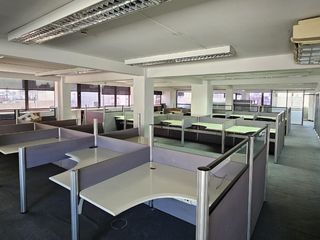 Foto 47 de ALQUILER OFICINA PLANTA LIBRE DE 600 M2 Y 3 COCHERAS, SAN NICOLAS