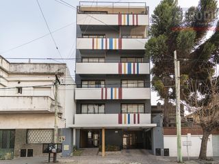 Foto 1 de Departamento - Quilmes
