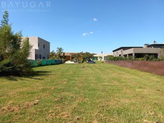 Foto 1 de Lote en Venta en Barrio Santa Guadalupe, Pilar del Este  OPORTUNIDAD INVERSION