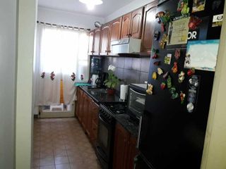 Foto 2 de Departamento en venta - 2 dormitorios 1 baño - 70mts2 - Banfield