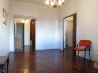 Foto 1 de PH en venta - 2 dormitorios 1 baño - 176mts2 - Mataderos
