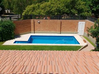 Foto 14 de En Venta Casa Nivel Gerencial 3Dorm - Piscina -  B° Jardines Del Rey - Neuquén