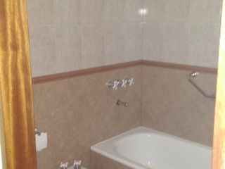Foto 17 de En Venta Casa Nivel Gerencial 3Dorm - Piscina -  B° Jardines Del Rey - Neuquén