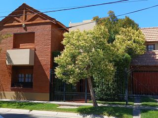 Foto 32 de En Venta Casa Nivel Gerencial 3Dorm - Piscina -  B° Jardines Del Rey - Neuquén