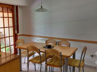 Foto 9 de En Venta Casa Nivel Gerencial 3Dorm - Piscina -  B° Jardines Del Rey - Neuquén