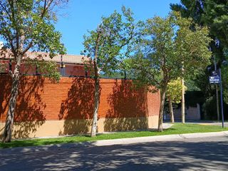 Foto 5 de En Venta Casa Nivel Gerencial 3Dorm - Piscina -  B° Jardines Del Rey - Neuquén