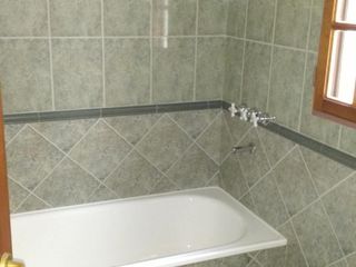 Foto 16 de En Venta Casa Nivel Gerencial 3Dorm - Piscina -  B° Jardines Del Rey - Neuquén