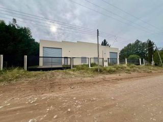 Foto 1 de Depósito en venta - 1 Ambiente - 2 Toilettes - Bahía Blanca