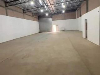Foto 5 de Depósito en venta - 1 Ambiente - 2 Toilettes - Bahía Blanca