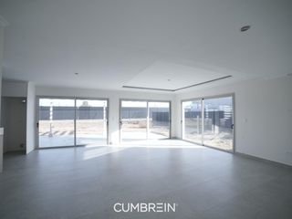 Foto 13 de Casa de 4 dormitorios a estrenar - La Castilla Club de Campo