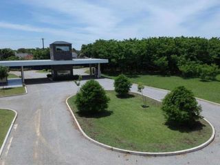 Foto 6 de Terreno en venta - 450mts2 - Longchamps