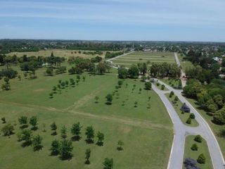 Foto 1 de Terreno en venta - 450mts2 - Longchamps