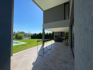 Foto 12 de Casa en  Venta con 4 dormitorios a la Laguna en el barrio San Matias