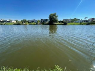 Foto 42 de Casa en  Venta con 4 dormitorios a la Laguna en el barrio San Matias