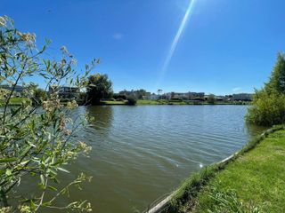 Foto 6 de Casa en  Venta con 4 dormitorios a la Laguna en el barrio San Matias