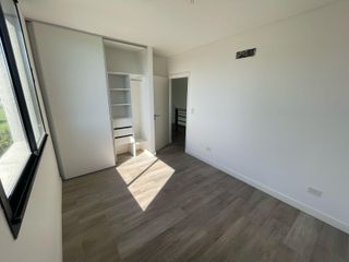 Foto 46 de Casa en  Venta con 4 dormitorios a la Laguna en el barrio San Matias