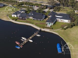 Foto 9 de Lote al río en  Barrio Náutico  Albanueva