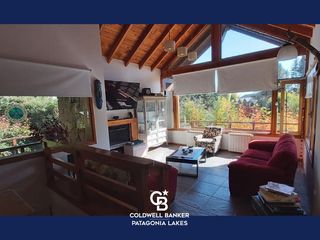 Foto 20 de VENTA Casa 3 dormitorios y Monoambiente Oyeihue 140 Paseo del Ciprés Villa La Angostura